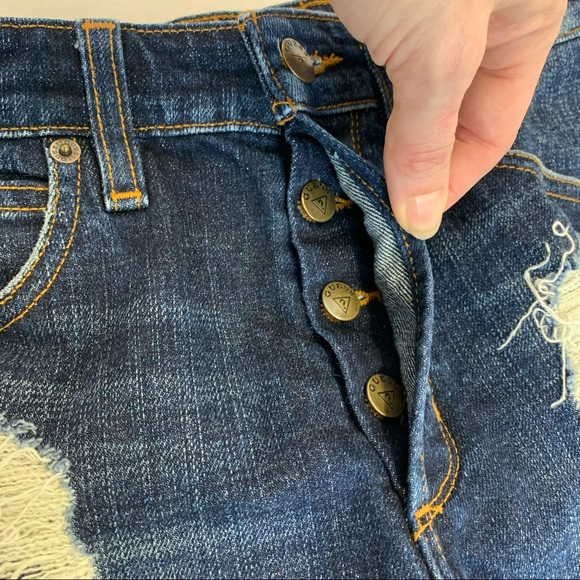 Guess high rise button fly denim Jean shorts Sz 27 - Picture 4 of 9